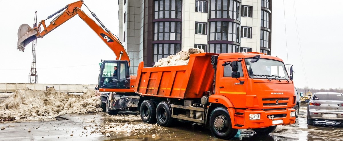 Аренда погрузчика JCB для уборки мусора в Луге